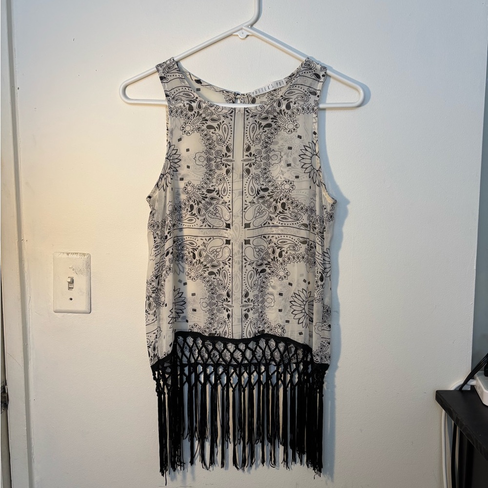 Potter's Pot Monochrome Patterned Top